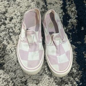 Women’s checker board vans